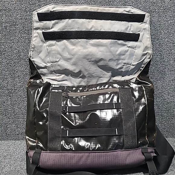 patagonia‎ Black Hole Messenger Bag Black  Limited Edition - Picture 10 of 13